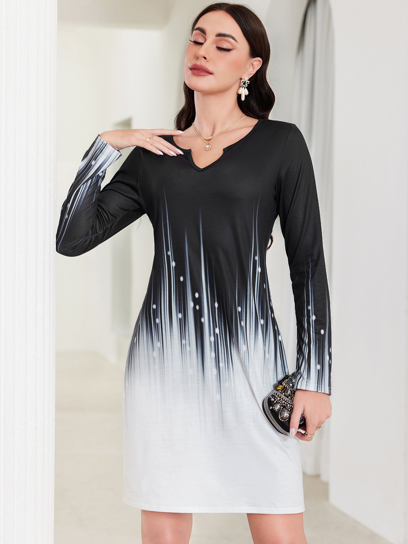 V-neck Black And White Meteor Long Sleeve Slim Fit Dress