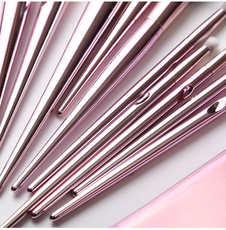 Makeup brush by http://Lolyshop.shop