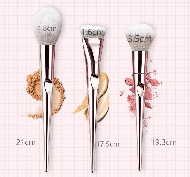 Makeup brush by http://Lolyshop.shop