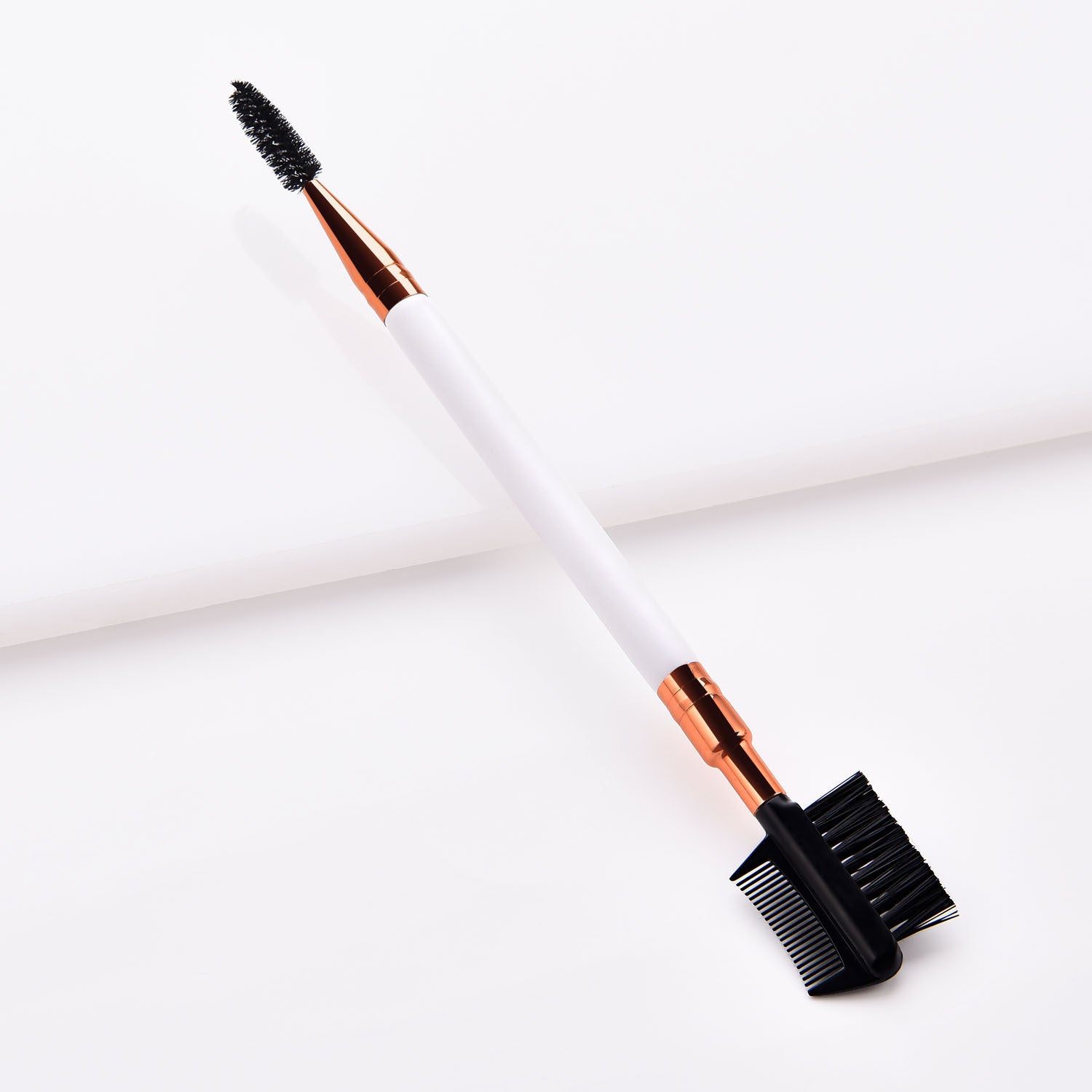 Single double-ended makeup brush and eyelash brush by http://Lolyshop.shop